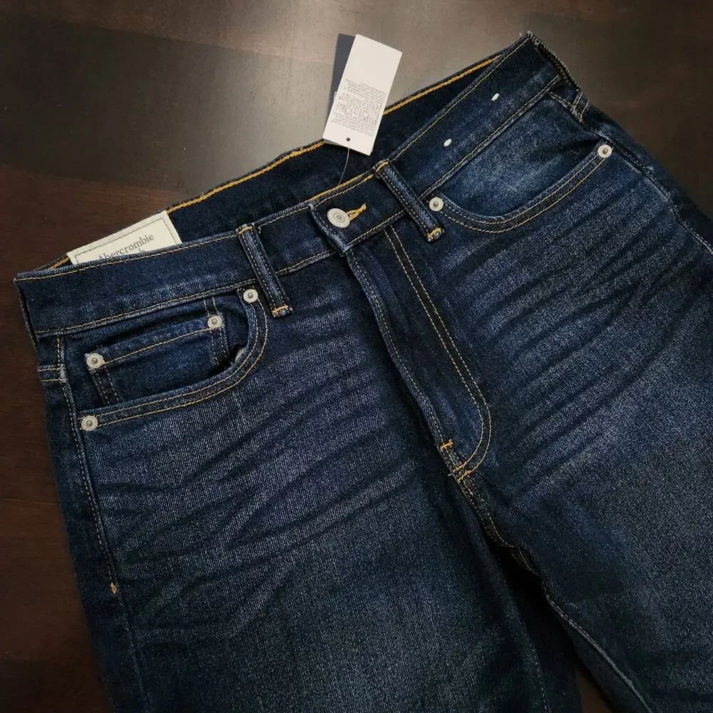 NWT Abercrombie & Fitch Athletic Slim Jean Size 30x32 - Picture 2 of 5